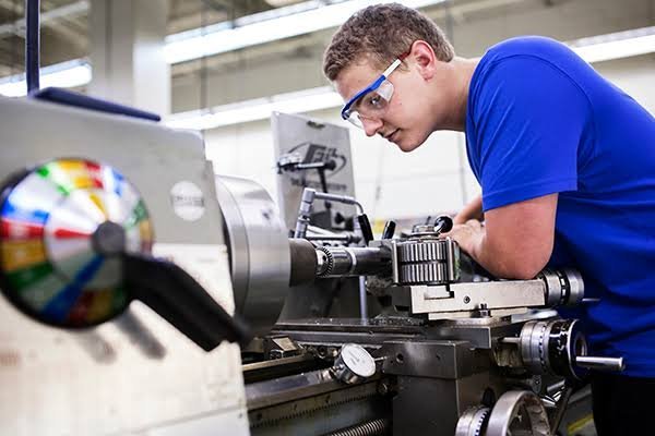 Make Money as Machinist
